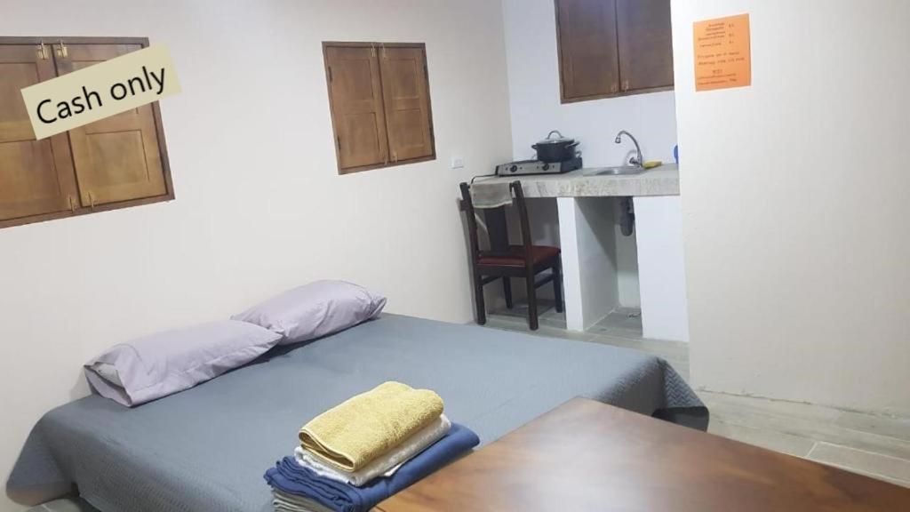 Hogar Tico-Estadounidense Cerca De Aeropuerto Alajuela Exteriör bild